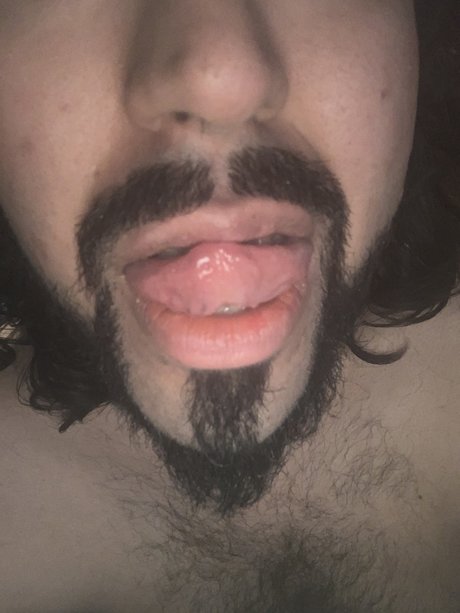 Foto desnuda filtrada de OnlyFans de Callmepapi1995