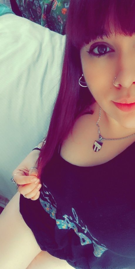 Foto desnuda filtrada de OnlyFans de Looolii