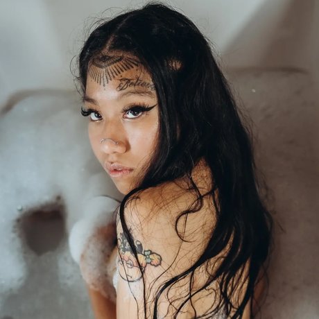 Loonatik Ysabel