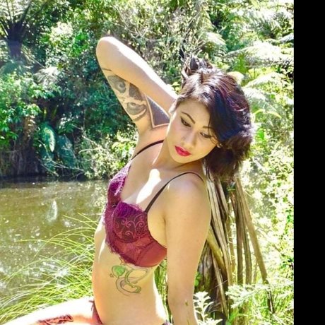 Foto desnuda filtrada de OnlyFans de Yolandi
