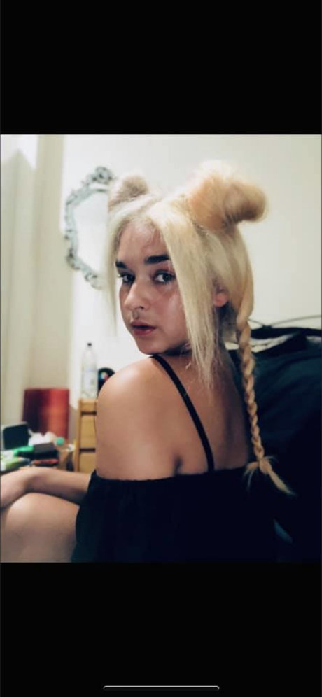 Foto desnuda filtrada de OnlyFans de Lola