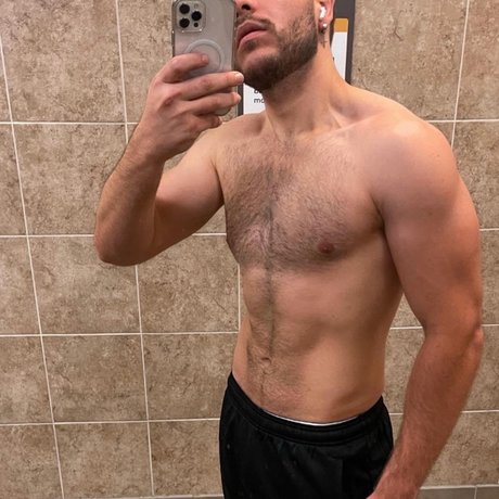 Foto desnuda filtrada de OnlyFans de Luis