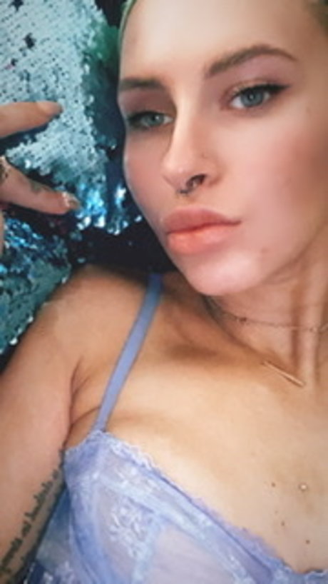 oliviabeeas