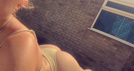 Foto desnuda filtrada de OnlyFans de Liv Ellis