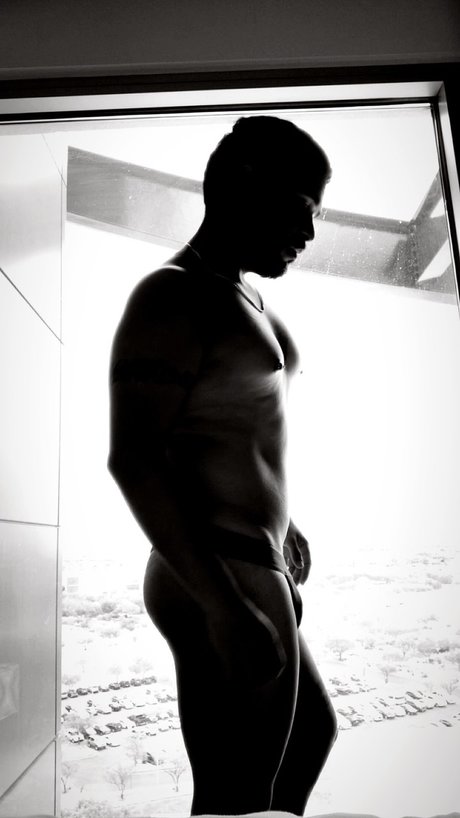 Foto desnuda filtrada de OnlyFans de Mac