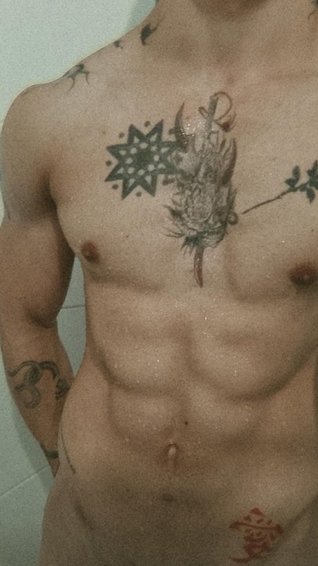 Foto desnuda filtrada de OnlyFans de Lyoz