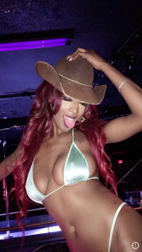 Divine Lynn