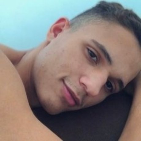 Foto desnuda filtrada de OnlyFans de Dutra
