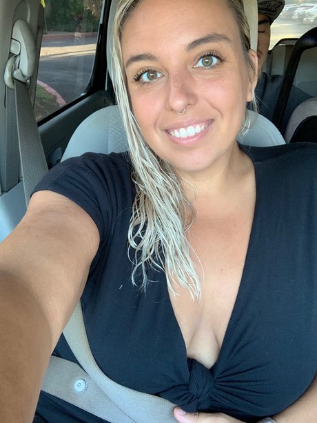 Foto desnuda filtrada de OnlyFans de Luna Makena