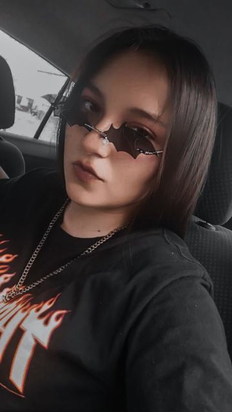 Foto desnuda filtrada de OnlyFans de Angelinas Inferno