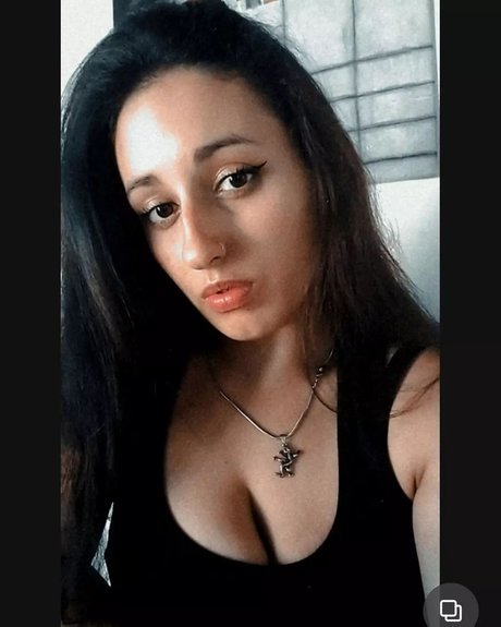 Foto desnuda filtrada de OnlyFans de Baby Girl