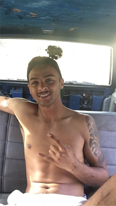 Foto desnuda filtrada de OnlyFans de Lukewarm Chocolate