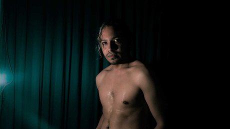 Foto desnuda filtrada de OnlyFans de Luis Chavarin