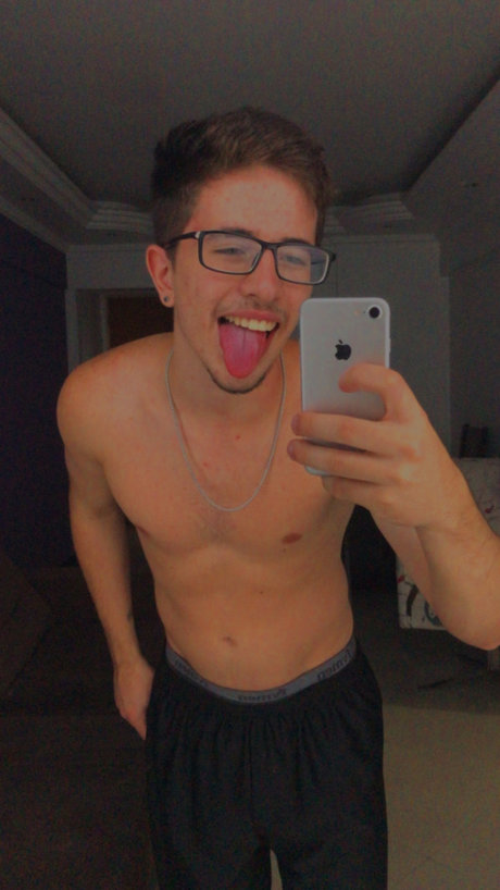 Foto desnuda filtrada de OnlyFans de Lucas Luigi