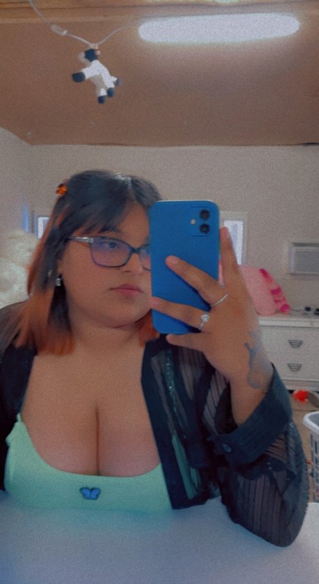 Foto desnuda filtrada de OnlyFans de Lucifer