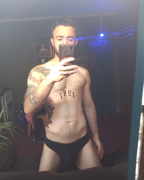 Foto desnuda filtrada de OnlyFans de Luciano Gomez