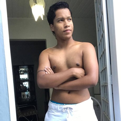 Foto desnuda filtrada de OnlyFans de Victor