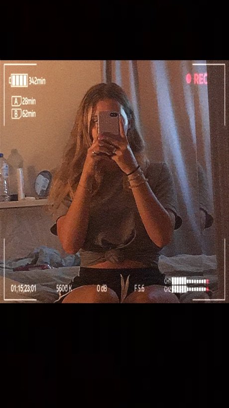 Foto desnuda filtrada de OnlyFans de Marloes
