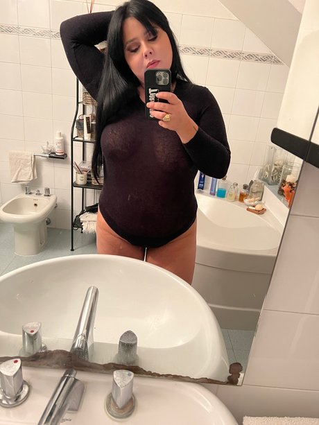 Foto desnuda filtrada de OnlyFans de Marlene
