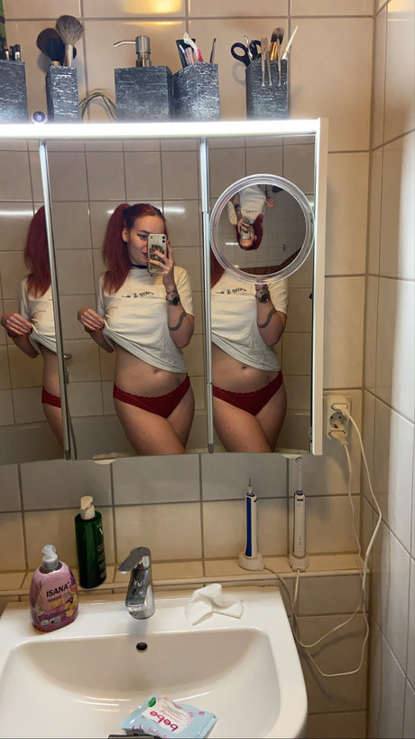 Foto desnuda filtrada de OnlyFans de Marlene