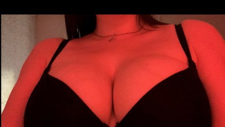 Foto desnuda filtrada de OnlyFans de Marishathechic
