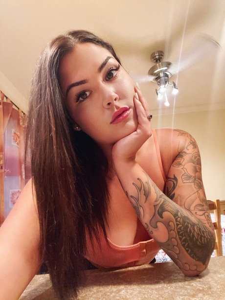 Foto desnuda filtrada de OnlyFans de Marie Singera