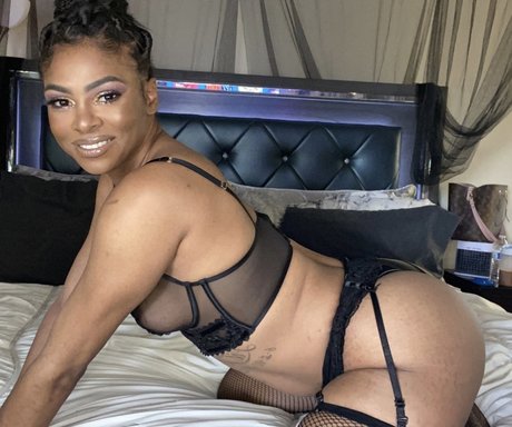Foto desnuda filtrada de OnlyFans de Marie Chantelle Sf