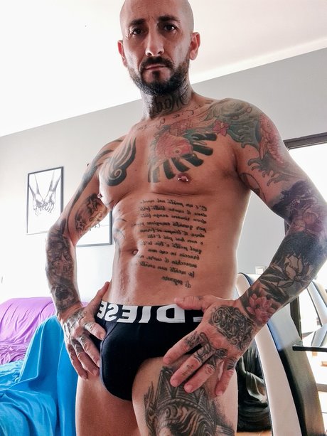 Foto desnuda filtrada de OnlyFans de Marco Baral