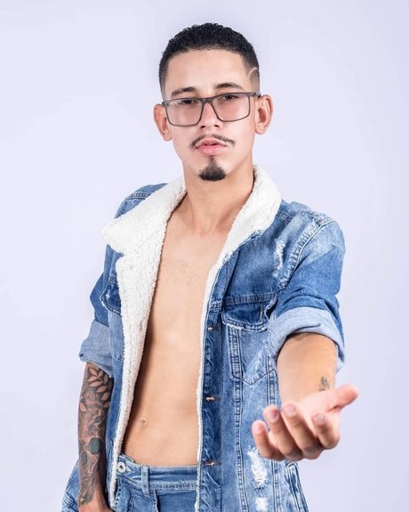 Foto desnuda filtrada de OnlyFans de Marcelo Vinicius