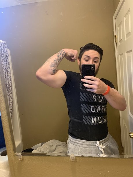 Foto desnuda filtrada de OnlyFans de Manuel18