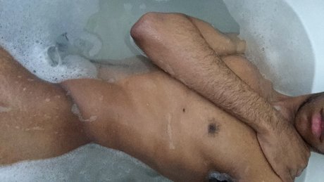Foto desnuda filtrada de OnlyFans de Austin