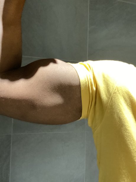 Foto desnuda filtrada de OnlyFans de Manning Lane