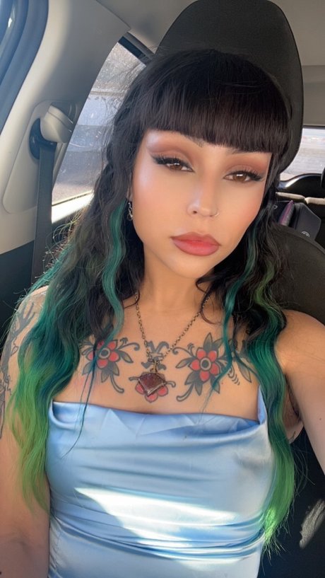 Vee Lovely