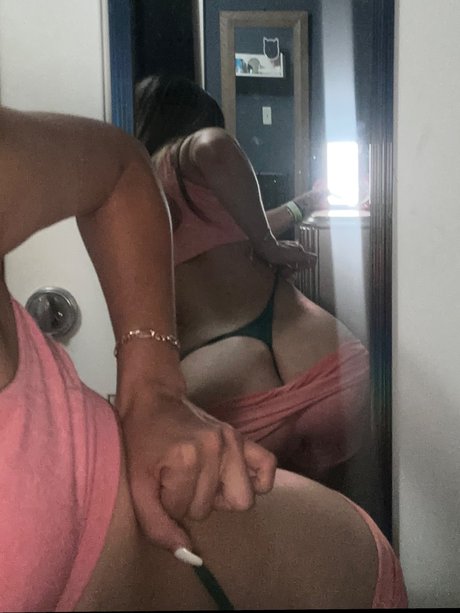 Foto desnuda filtrada de OnlyFans de Juicyj 