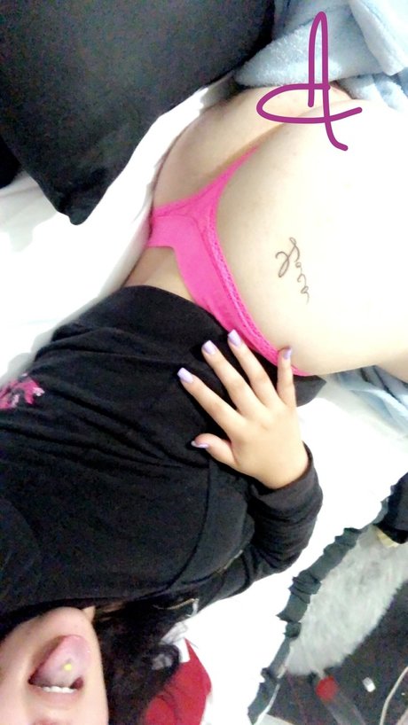 Foto desnuda filtrada de OnlyFans de Mamacitalexa