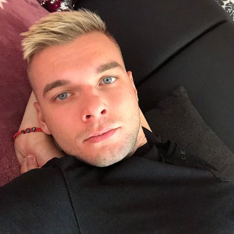 Foto desnuda filtrada de OnlyFans de Make You Devil