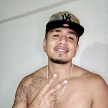 Foto desnuda filtrada de OnlyFans de Magnum Moreno
