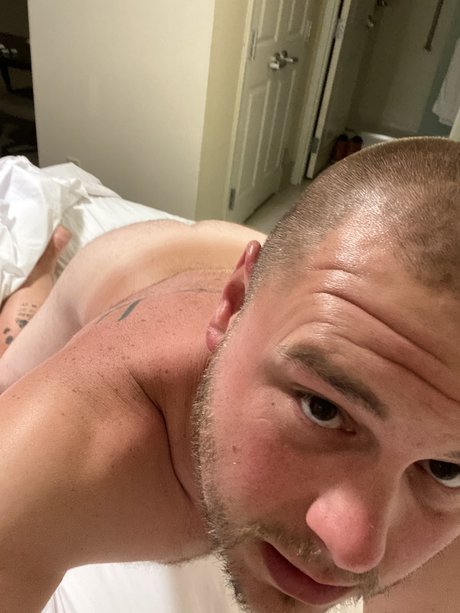 Foto desnuda filtrada de OnlyFans de Jason