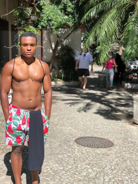 Foto desnuda filtrada de OnlyFans de Matheus Belchior