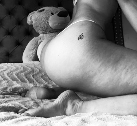 Foto desnuda filtrada de OnlyFans de Mayerlin Zuluaga
