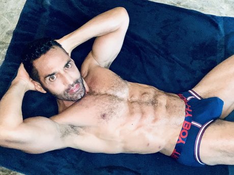 Foto desnuda filtrada de OnlyFans de Maxxxeur