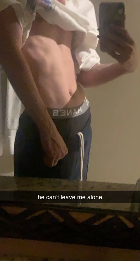 Foto desnuda filtrada de OnlyFans de Max