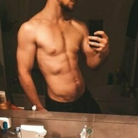 Maxbutt8