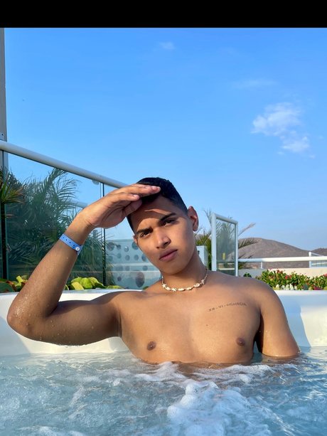 Maxblack95