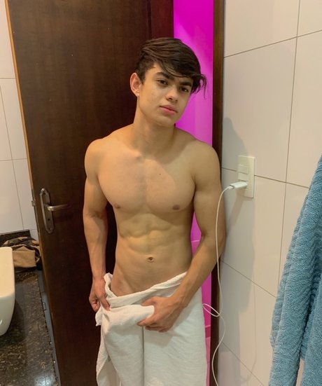 Foto desnuda filtrada de OnlyFans de Matheus Farias