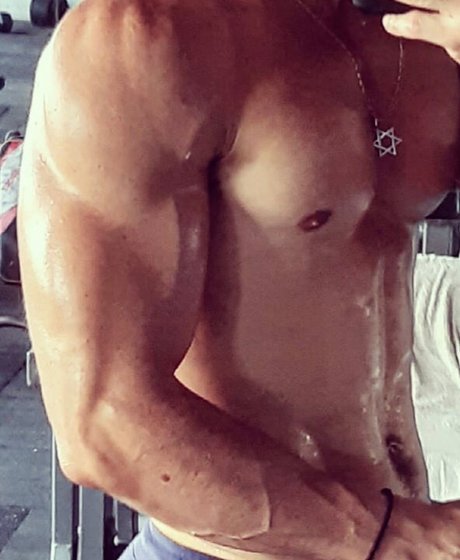 Foto desnuda filtrada de OnlyFans de Martin Ceballos 