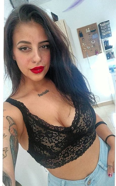 Foto desnuda filtrada de OnlyFans de Marina