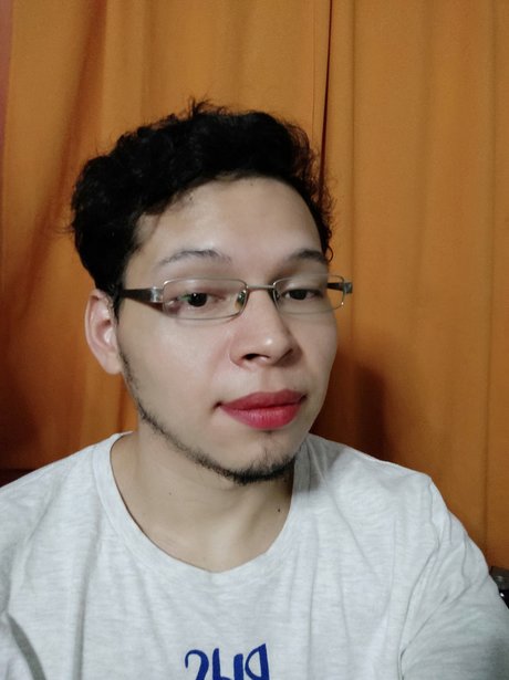 Foto desnuda filtrada de OnlyFans de Misioneritoamat