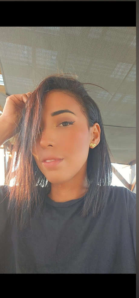 Foto desnuda filtrada de OnlyFans de Vb