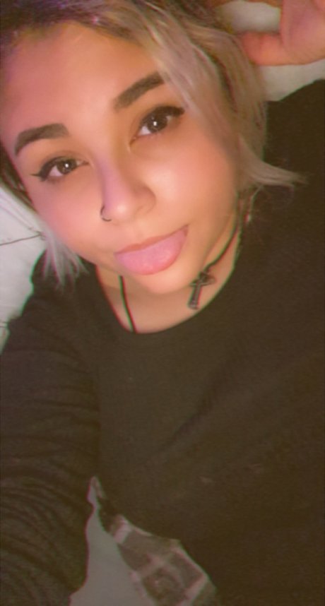 Foto desnuda filtrada de OnlyFans de Iris